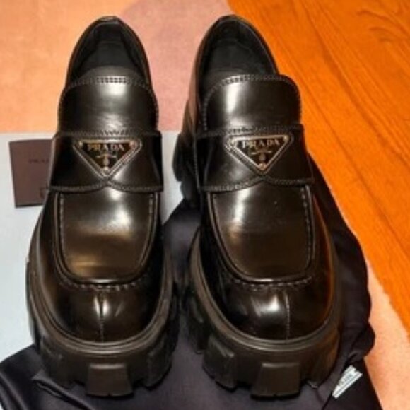 Prada Monolith Leather Triangle Logo Loafer Black - Picture 1 of 4